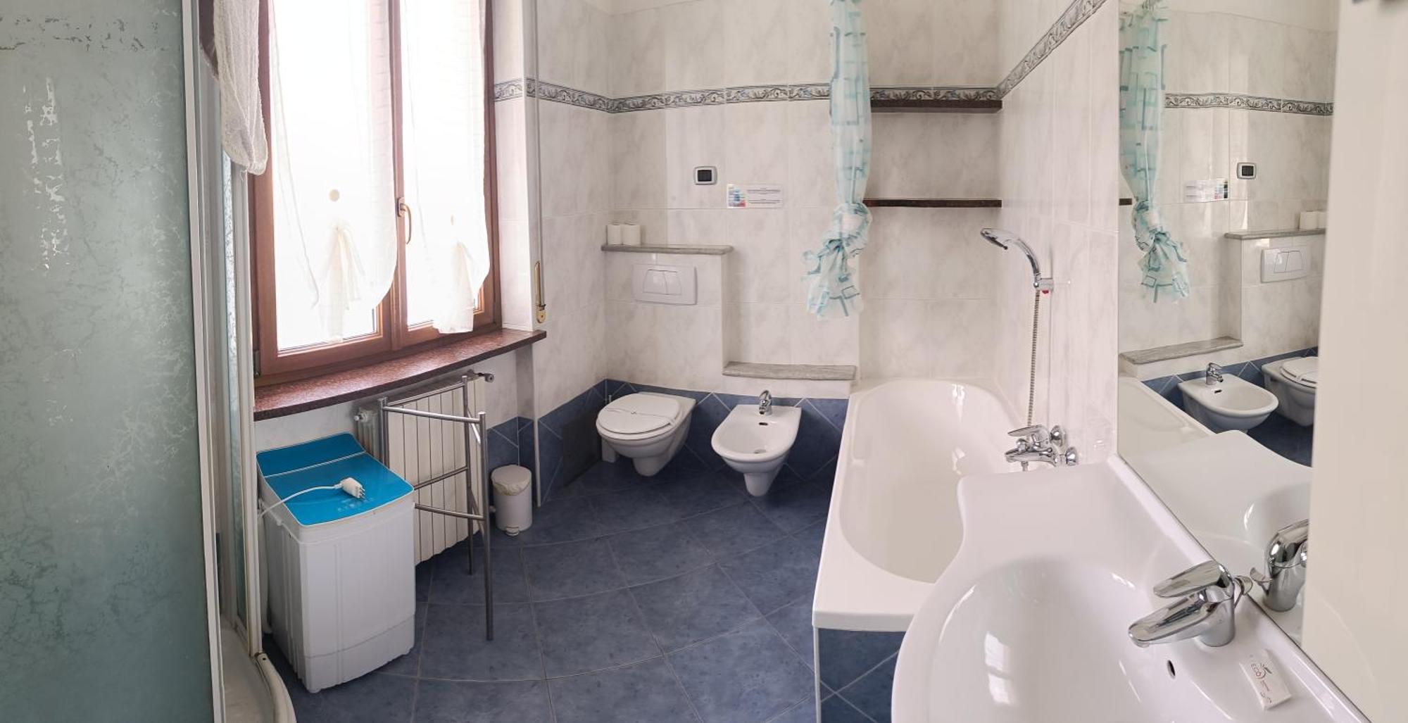 Affittacamere Valchiavenna - Foresteria Lombarda Con Parcheggio Privato Sul Posto! Apprezzata Gestione Familiare Dal 2012, Qualita-Prezzo Top! "Guest-House With Private Parking On Site! Appreciated Family Management Since 2012, Quality-Price Top!" Chiavenna Exterior foto