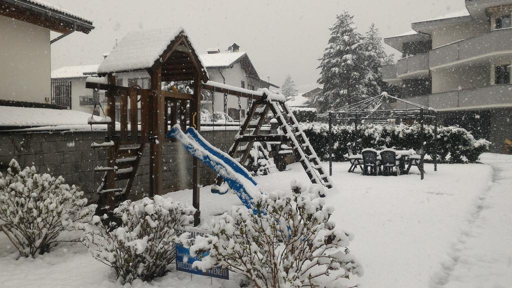 Affittacamere Valchiavenna - Foresteria Lombarda Con Parcheggio Privato Sul Posto! Apprezzata Gestione Familiare Dal 2012, Qualita-Prezzo Top! "Guest-House With Private Parking On Site! Appreciated Family Management Since 2012, Quality-Price Top!" Chiavenna Exterior foto