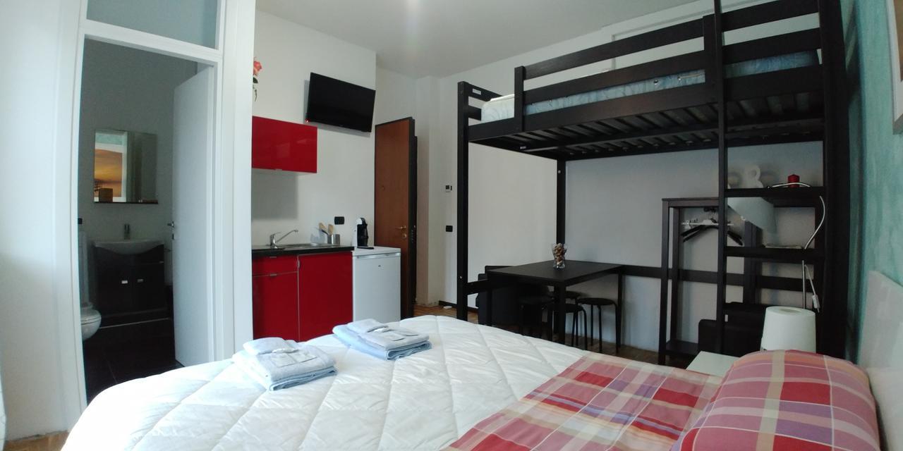 Affittacamere Valchiavenna - Foresteria Lombarda Con Parcheggio Privato Sul Posto! Apprezzata Gestione Familiare Dal 2012, Qualita-Prezzo Top! "Guest-House With Private Parking On Site! Appreciated Family Management Since 2012, Quality-Price Top!" Chiavenna Exterior foto
