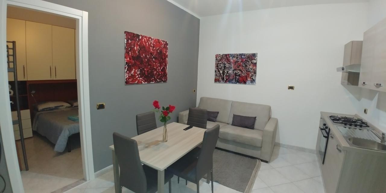 Affittacamere Valchiavenna - Foresteria Lombarda Con Parcheggio Privato Sul Posto! Apprezzata Gestione Familiare Dal 2012, Qualita-Prezzo Top! "Guest-House With Private Parking On Site! Appreciated Family Management Since 2012, Quality-Price Top!" Chiavenna Exterior foto