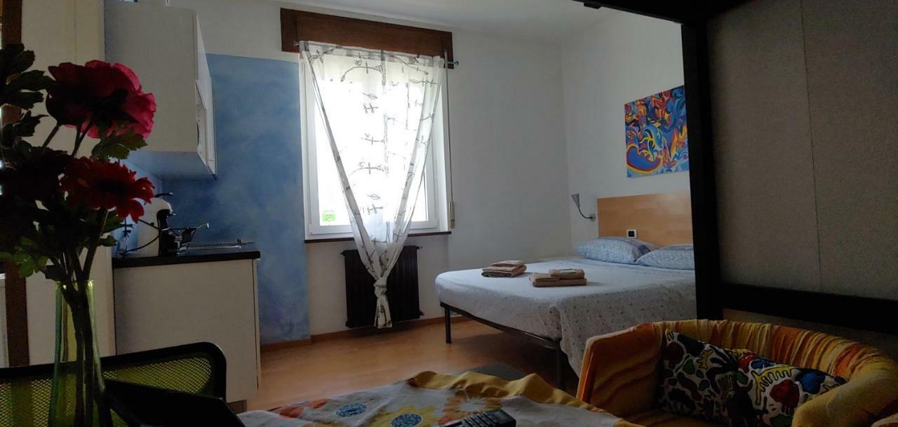 Affittacamere Valchiavenna - Foresteria Lombarda Con Parcheggio Privato Sul Posto! Apprezzata Gestione Familiare Dal 2012, Qualita-Prezzo Top! "Guest-House With Private Parking On Site! Appreciated Family Management Since 2012, Quality-Price Top!" Chiavenna Exterior foto