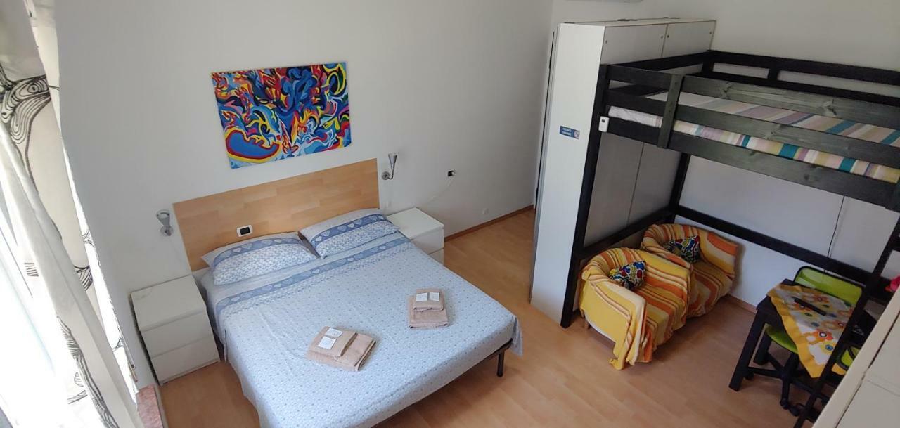 Affittacamere Valchiavenna - Foresteria Lombarda Con Parcheggio Privato Sul Posto! Apprezzata Gestione Familiare Dal 2012, Qualita-Prezzo Top! "Guest-House With Private Parking On Site! Appreciated Family Management Since 2012, Quality-Price Top!" Chiavenna Exterior foto