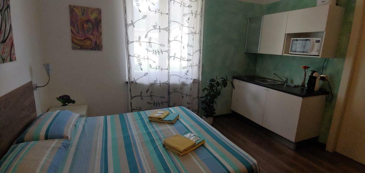 Affittacamere Valchiavenna - Foresteria Lombarda Con Parcheggio Privato Sul Posto! Apprezzata Gestione Familiare Dal 2012, Qualita-Prezzo Top! "Guest-House With Private Parking On Site! Appreciated Family Management Since 2012, Quality-Price Top!" Chiavenna Exterior foto