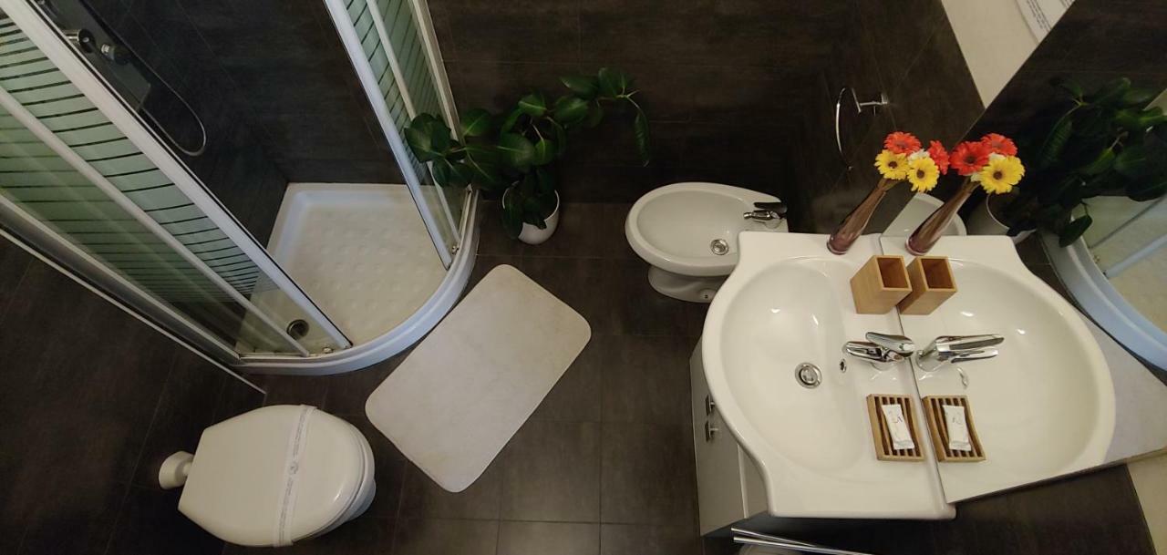 Affittacamere Valchiavenna - Foresteria Lombarda Con Parcheggio Privato Sul Posto! Apprezzata Gestione Familiare Dal 2012, Qualita-Prezzo Top! "Guest-House With Private Parking On Site! Appreciated Family Management Since 2012, Quality-Price Top!" Chiavenna Exterior foto