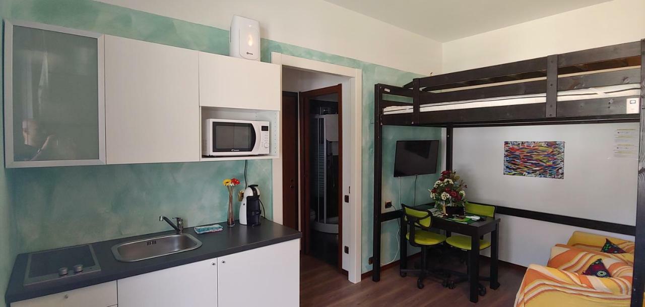 Affittacamere Valchiavenna - Foresteria Lombarda Con Parcheggio Privato Sul Posto! Apprezzata Gestione Familiare Dal 2012, Qualita-Prezzo Top! "Guest-House With Private Parking On Site! Appreciated Family Management Since 2012, Quality-Price Top!" Chiavenna Exterior foto